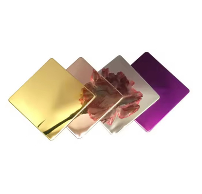 Placa de aço inoxidável polida de luxo com superfície refletora para design de arquitetura